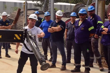 Noventa trabajadores de la CPE se capacitaron en el manejo de grúas e hidroelevadores